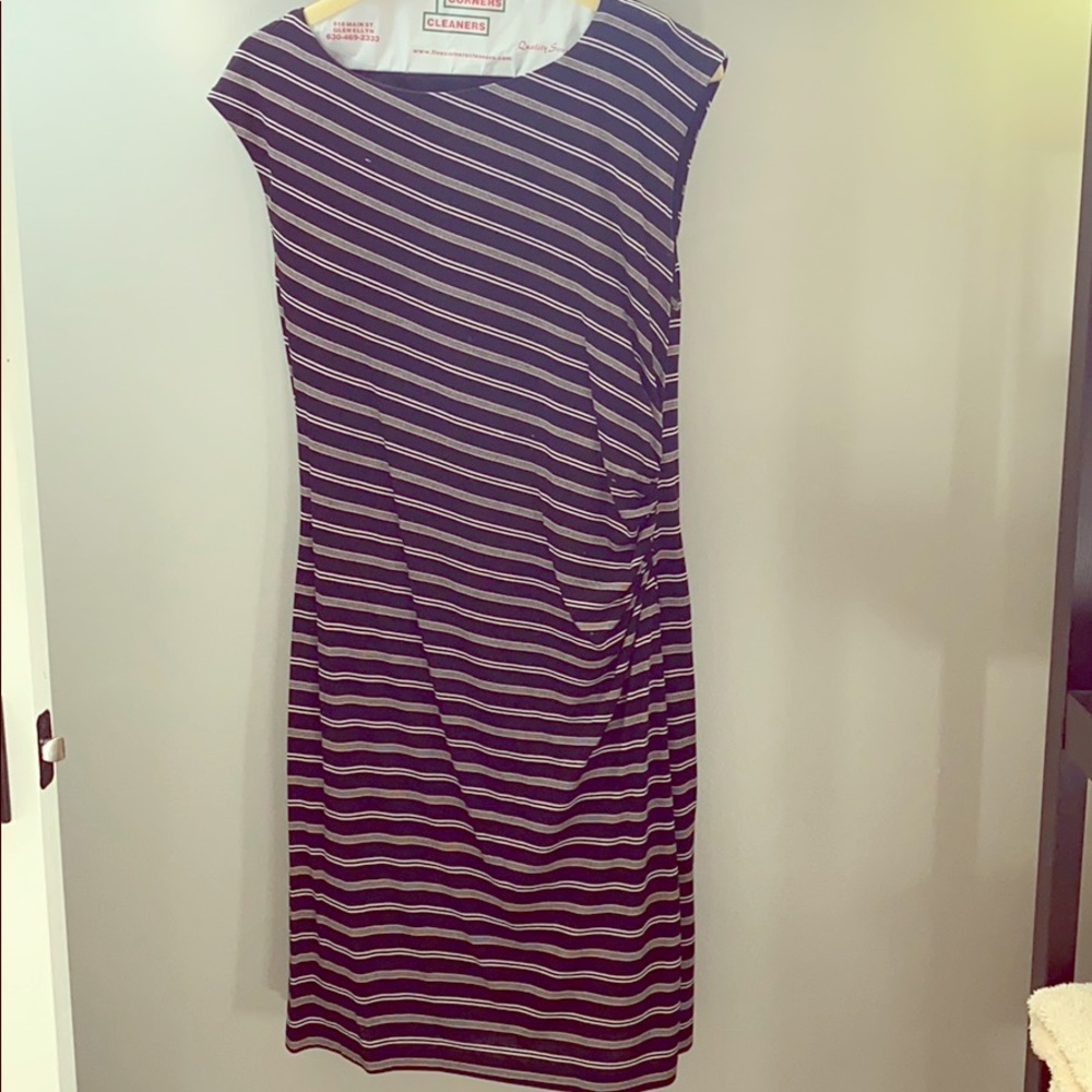 Business casual dress.. comfortable!